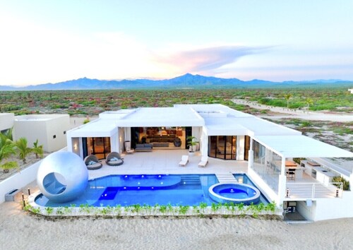 All Inclusive Beachfront Estate Perla Special