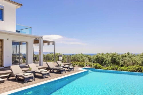 Villa Katrina - Vier Schlafzimmer Villa, Schläft 8