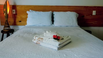 Habitación cuádruple familiar, vista al jardín | Wifi gratis