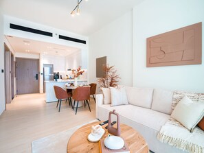 Apartment, 1 Bedroom, Pool Access | Living room