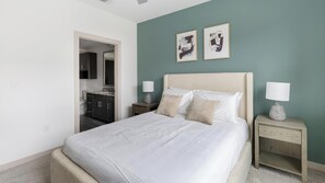 1 bedroom, desk, iron/ironing board, WiFi