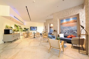 Sala de estar en el lobby