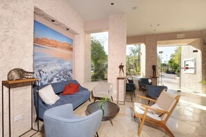 Lobby sitting area - Kalya Kibbutz Hotel (Kalya)