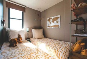 2 bedrooms