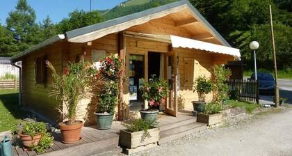Cabane 3 étoiles - Piscine - ccbaddb
