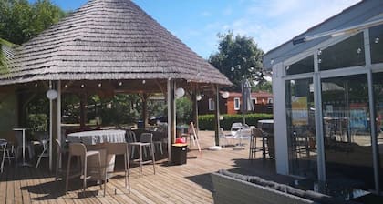 Chalet 4 étoiles - Piscine - ccbaic0