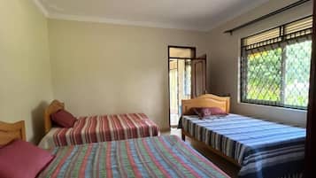 House, 2 Bedrooms, Smoking, Balcony | 2 bedrooms