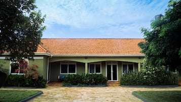 House, 2 Bedrooms, Smoking, Balcony | Exterior