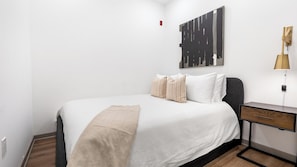 1 chambre, bureau, fer et planche à repasser, Wi-Fi