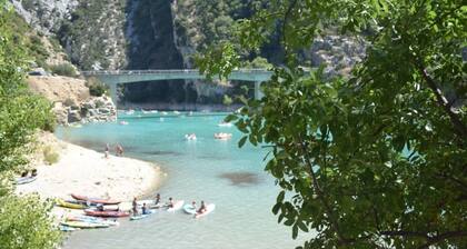 Camping 3 étoiles - Piscine - ccbaeii