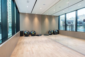 Fitness facility - StayShort - Sophisticated Apartment in Binghatti Corner that Sleeps 4 (JVC)