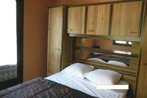 2 室のベッドルーム、WiFi