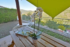 Terrace/patio - Camping 4 étoiles - Piscine  - ccbagbc (Saint-Rome-de-Tarn)