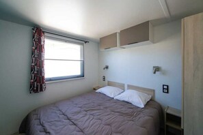 2 bedrooms