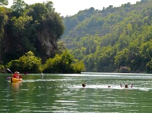 Unclassified image, 5 of 19, button - Camping 4 étoiles - Piscine  - ccbagbf (Saint-Rome-de-Tarn)