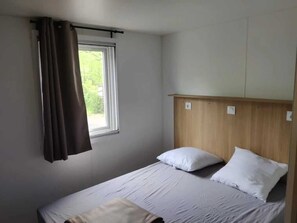 2 bedrooms