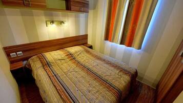 3 bedrooms