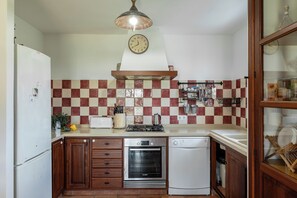 Fridge, microwave, dishwasher, toaster
