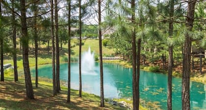 3 Bedrooms Cottage Suite Village in King's Creek weekly booking 8 days/7nights