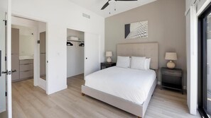 1 chambre, bureau, fer et planche à repasser, Wi-Fi