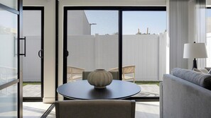 Interior - Landing | Beautiful 1BD, Gym, Pool (Phoenix)