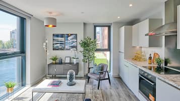 Apartment, 2 Bedrooms, Non Smoking | Living area