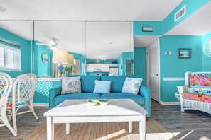 Smart-TV, DVD-Player, Bücher