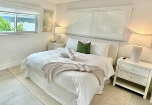 2 bedrooms, desk, iron/ironing board, free WiFi - Luxe Waterfront in Gated Community Fort Lauderdale (Fort Lauderdale)