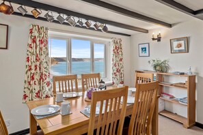 Dining - Hill Cottage - Spectacular Sea Views, Parking (Saundersfoot)