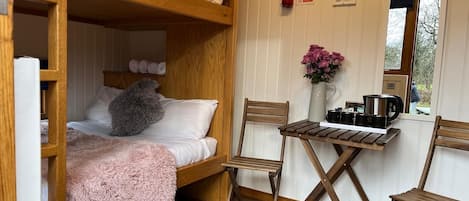 1 間睡房、床單