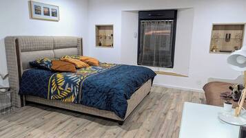 3 soverom, strykejern/-brett og internettilgang