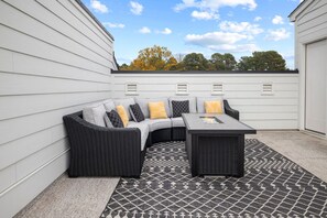 Lejlighed | 4 soveværelser, skrivebord