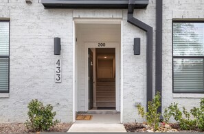 Apartemen | 4 kamar tidur dan meja kerja