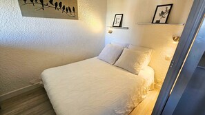 2 sovrum och sÀngklÀder