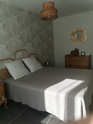 2 chambres, Wi-Fi gratuit, draps fournis