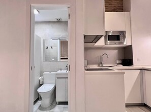 COCINA/BAÑO-KITCHEN/BATHROOM - To complete (Seville)