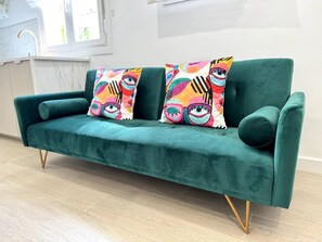 TV - Avenzoar Apartments Seville (Seville)