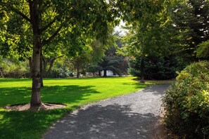 Walking distance to Orchard Park