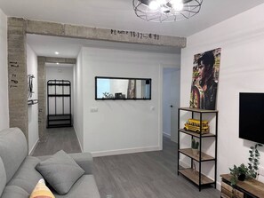 TV - Placentines 23M - 2C - Apartment in downtown seville (Seville)