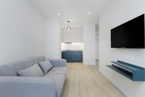 Apartment, Balcony, City View | Living area