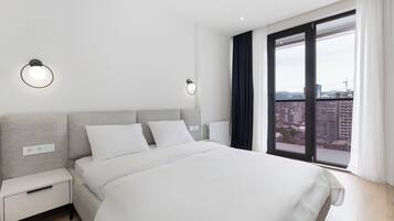 Appartement, balcon, vue ville | Vue de la chambre