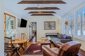 TV, fireplace, offices - Historic Charm, Located On the River - Rustic Chic (Woodstock)