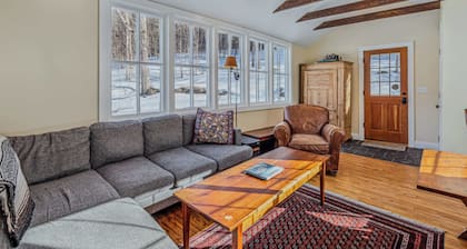 Historic Charm, Located On the River - Rustic Chic