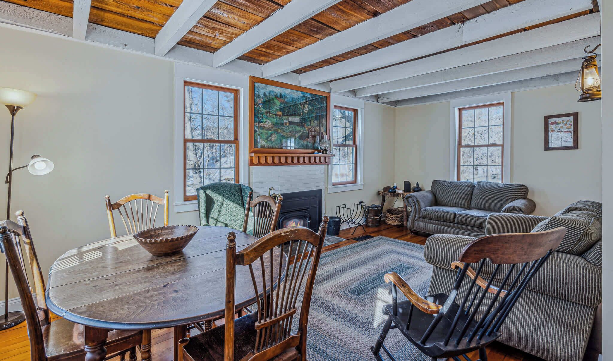 TV, fireplace, offices