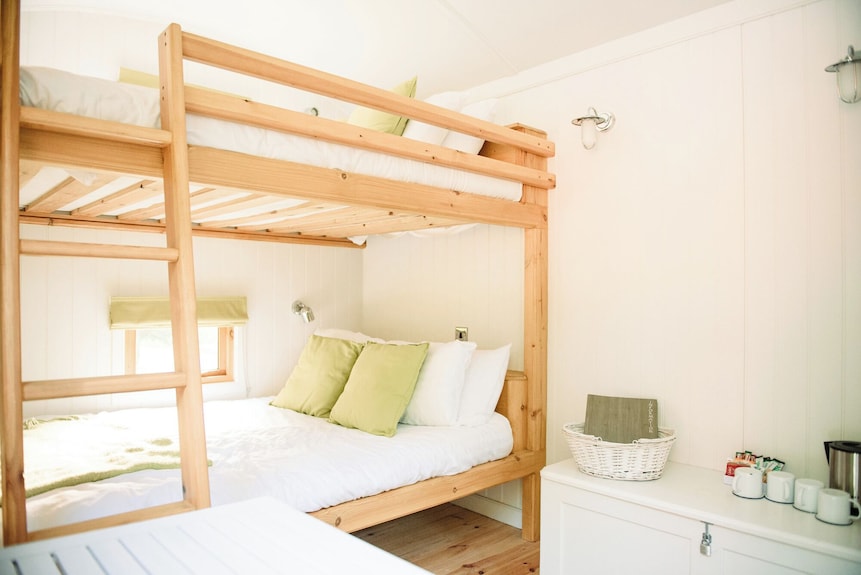 Cosy En Suite Shepherd Hut On The Grounds Of Historic Building Samlesbury Hall - Lancashire