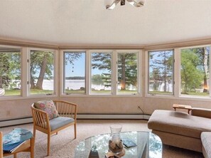 Living area - 3-bedroom cabin + adjacent 5-bedroom log cabin on Rush Lake. (Crosslake)