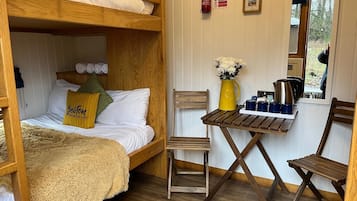 1 bedroom, internet, bed sheets
