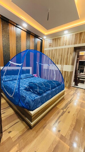 2 bedrooms, in-room safe, free WiFi, bed sheets