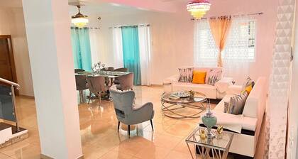 3-bedroom villa in nice Tenares with AC, WiFi. Enjoy a relaxing stay , Villa J&R