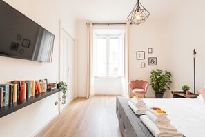 4 bedrooms, desk, iron/ironing board, travel crib - Apartment via Palestrina (Roma)